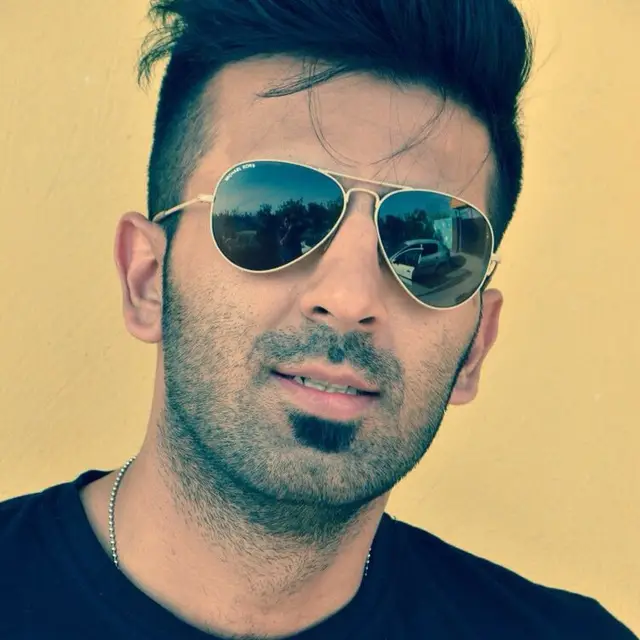 آرمین پهلوان