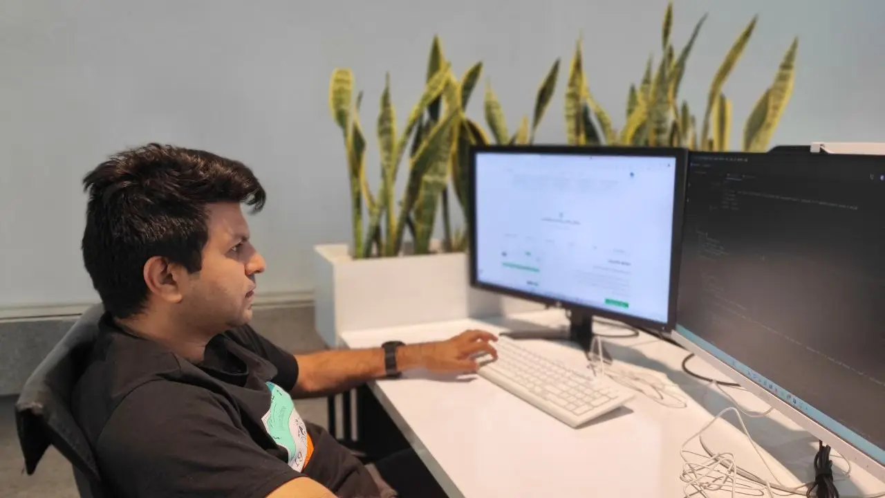 سید احمد دهستانی برنامه نویس